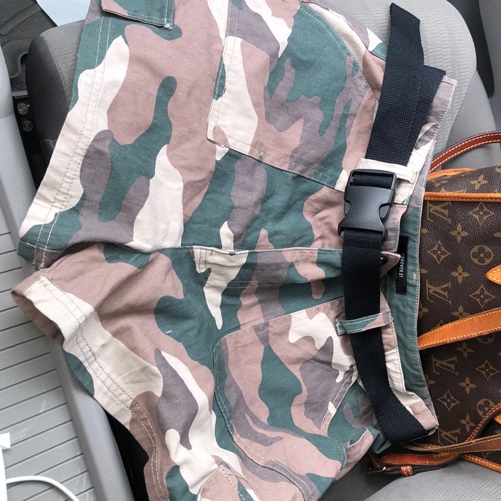 NEW camo belt shorts!! make an offer